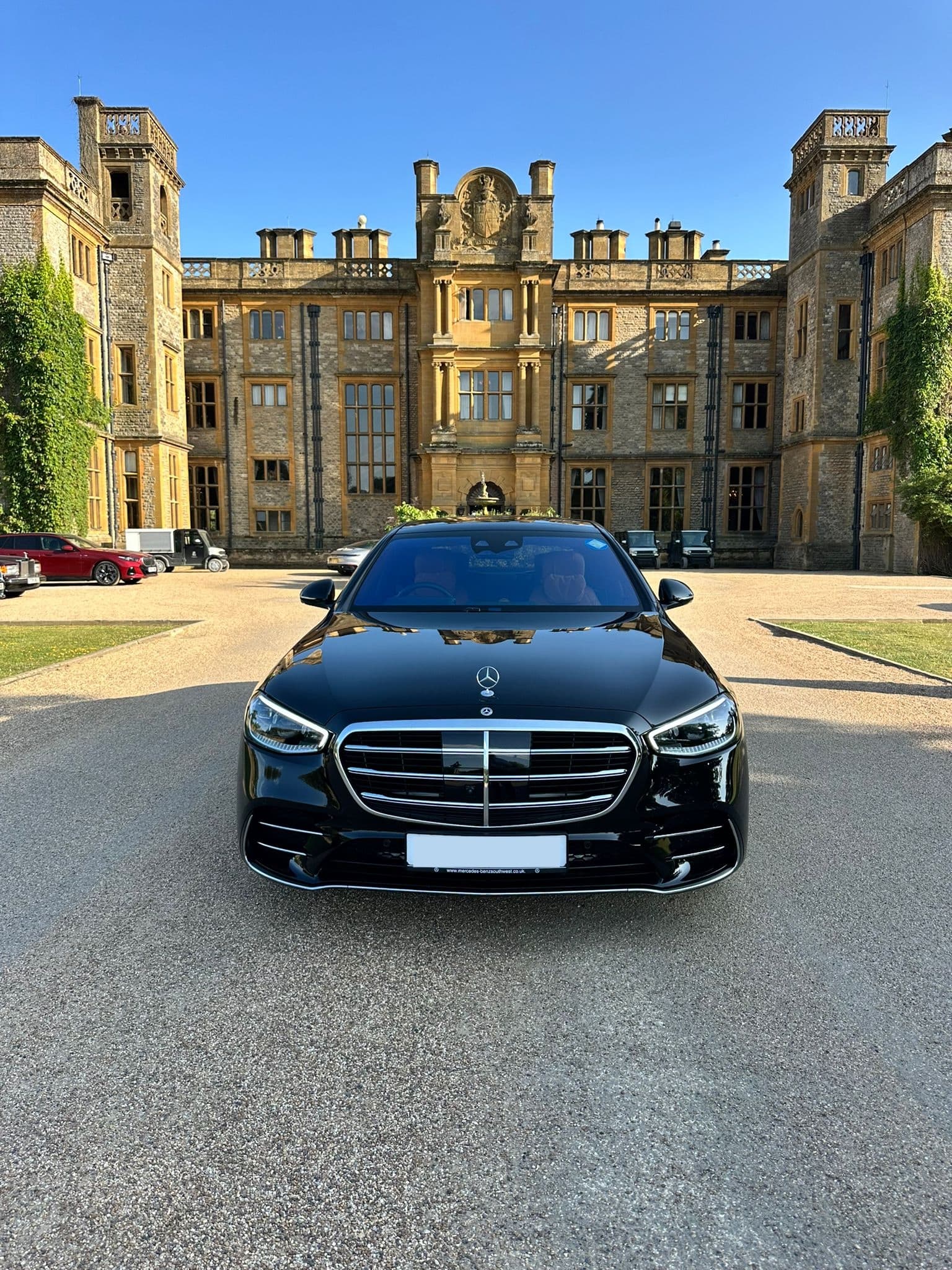 Luxury Mercedes for multi-stop custom route journeys