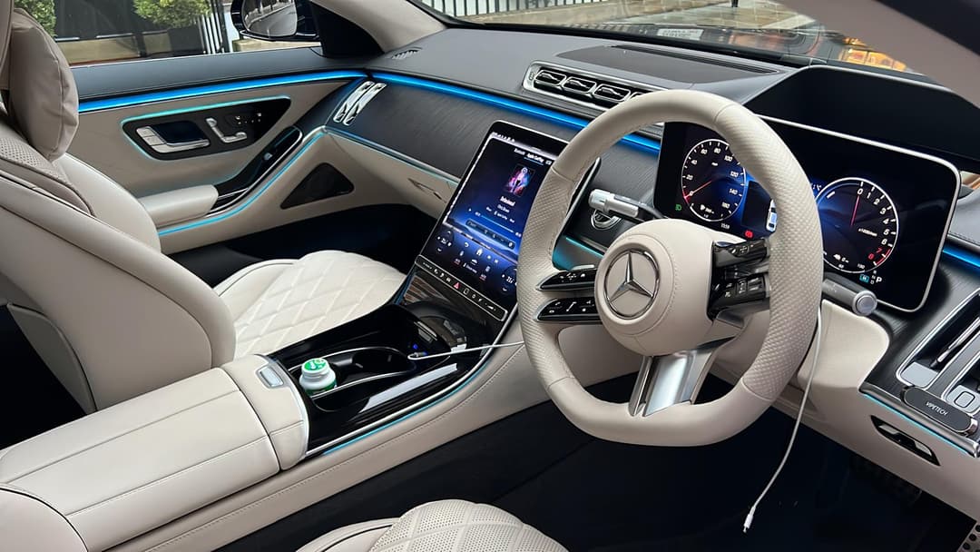 Mercedes S-Class photo 5